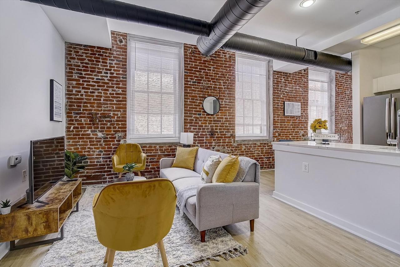 Frontdesk I Carriage Wheel Lofts Apts Philadelphiaアパートメント エクステリア 写真